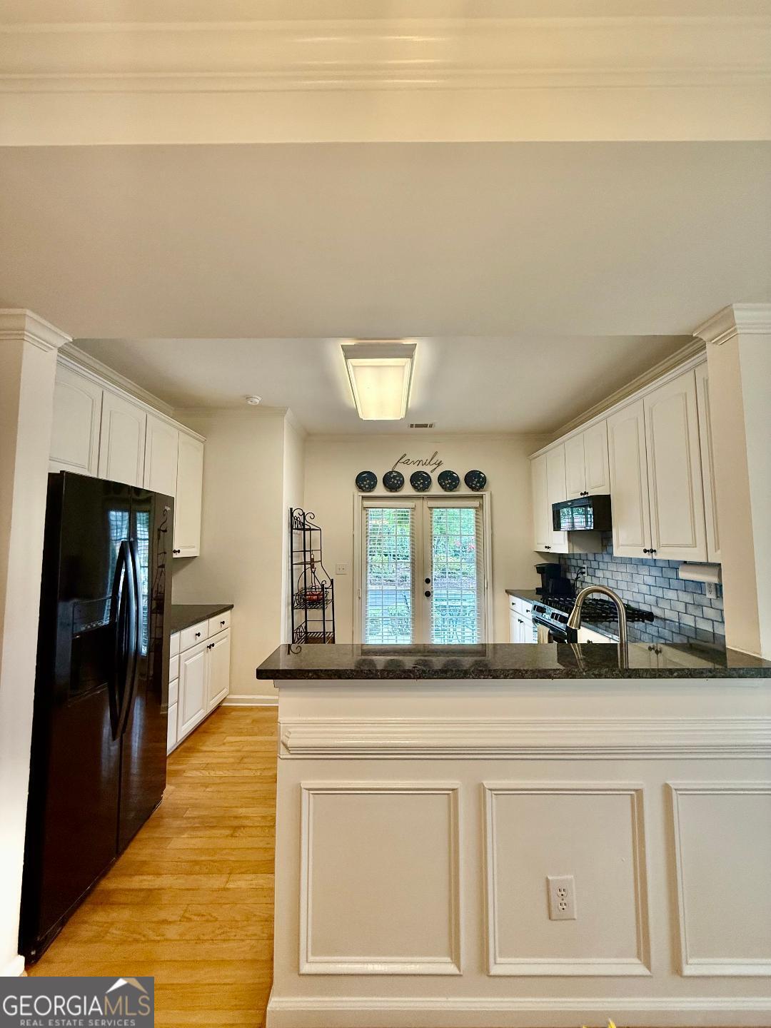 2075 Pine Tree DR E1