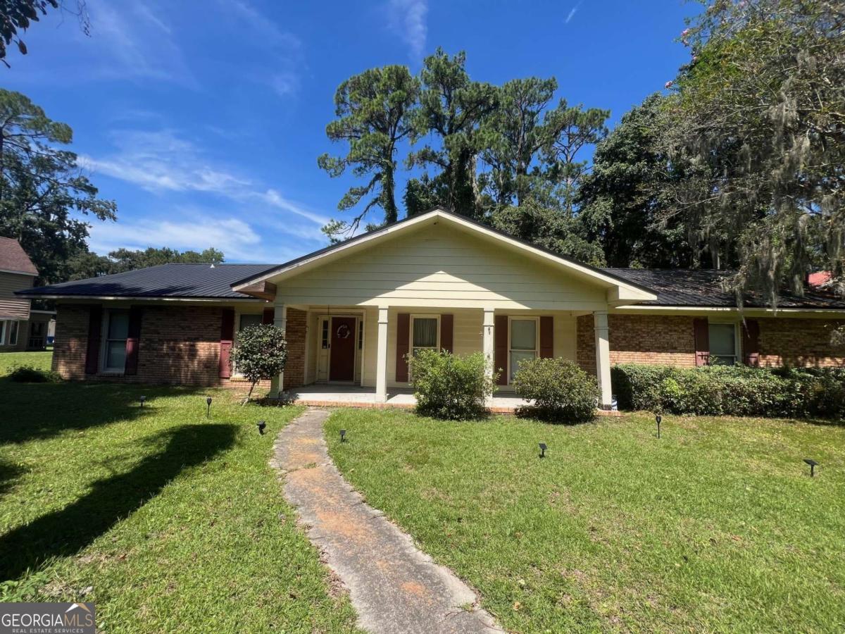 This charming 3-bedroom, 2-bath brick ranch is located in the established Belle Point neighborhood and offers both comfort and durability. Featuring a long-lasting metal roof, this beauty sits on almost half an acre, providing plenty of space for outdoor living, gardening, or future expansion. With a voluntary HOA, you can enjoy the benefits of a community setting without the obligation of monthly fees. Whether you're a first-time buyer or looking to downsize, this home offers the perfect blend of function, value, and location. PROFESSIONAL PHOTOS COMING SOON! PRICED TO SELL & TO ALLOW BUYER TO UPDATE, UPGRADE, AND CHANGE! showings will start Sunday after 12PM.