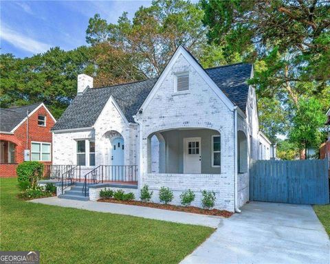 Photo of 1373 M L King Jr Drive SW, Atlanta, GA 30314 (MLS # 10683483)