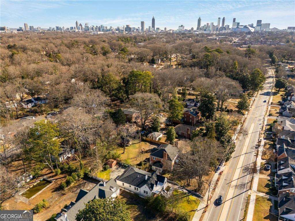 Photo of 1373 M L King Jr Drive SW, Atlanta, GA 30314 (MLS # 10683483)