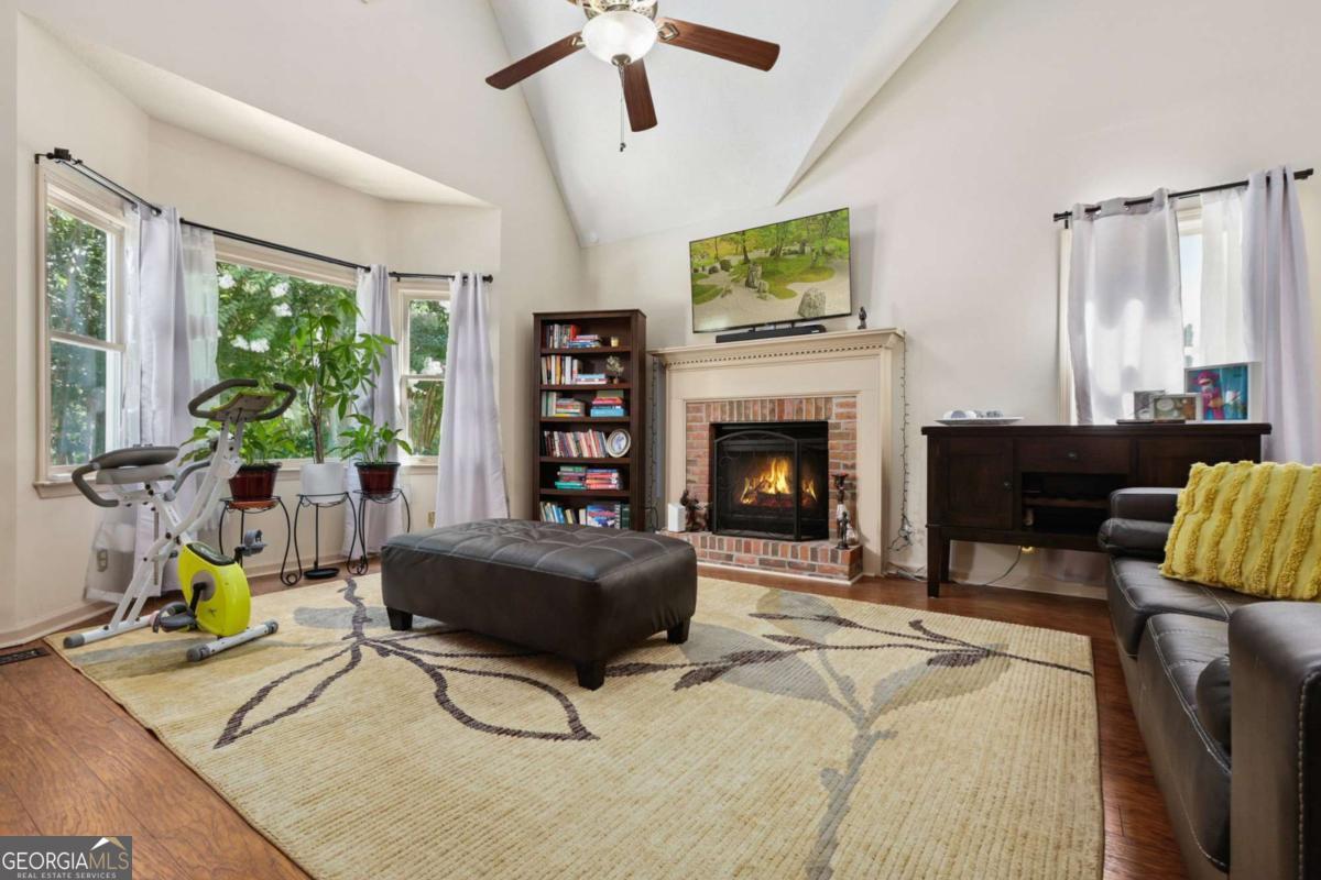 210 N Wesleyan CIR