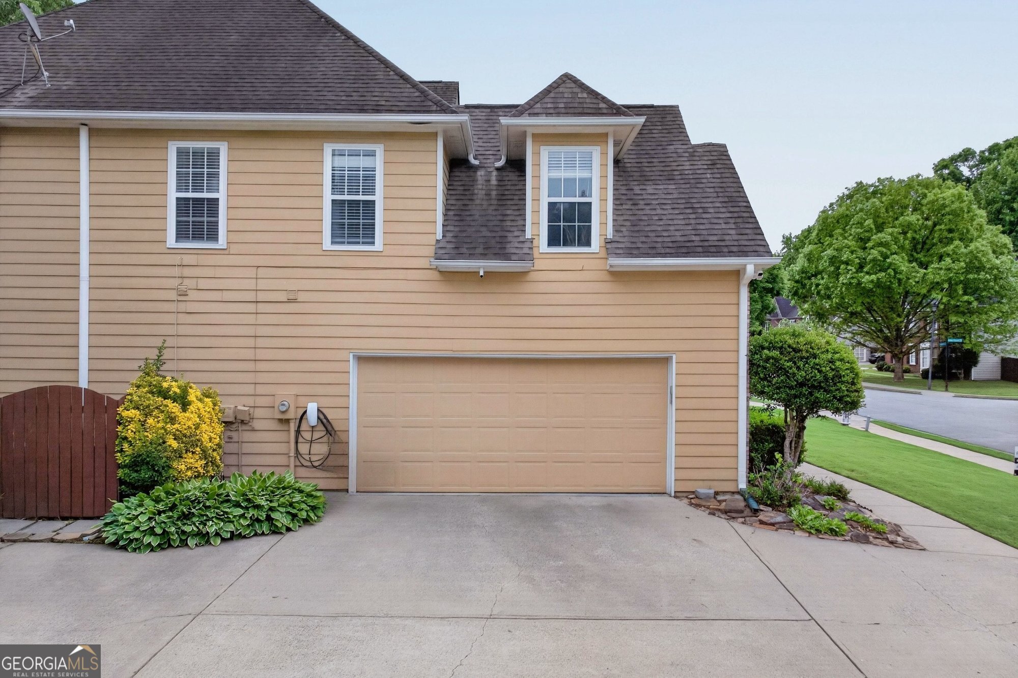 3713 Golden Ive Drive