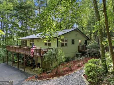 52 Hamilton Circle
