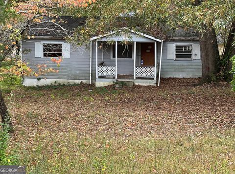 Photo of 1099 Warren Drive, Riverdale, GA 30296 (MLS # 10634689)