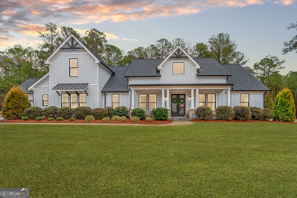 Photo of 404 Fox Valley Drive, Monroe, GA 30656 (MLS # 10706572)