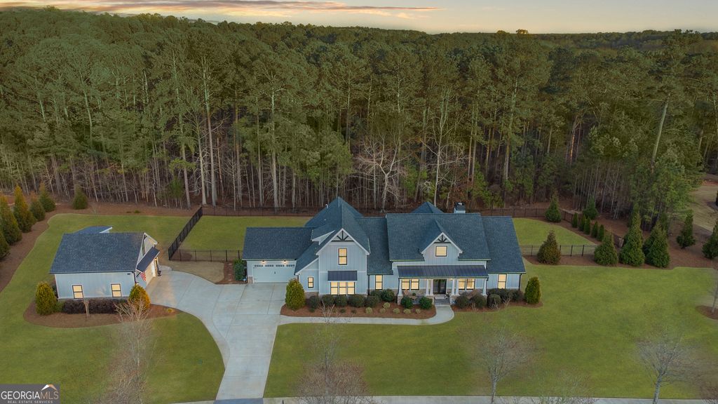 Photo of 404 Fox Valley Drive, Monroe, GA 30656 (MLS # 10706572)