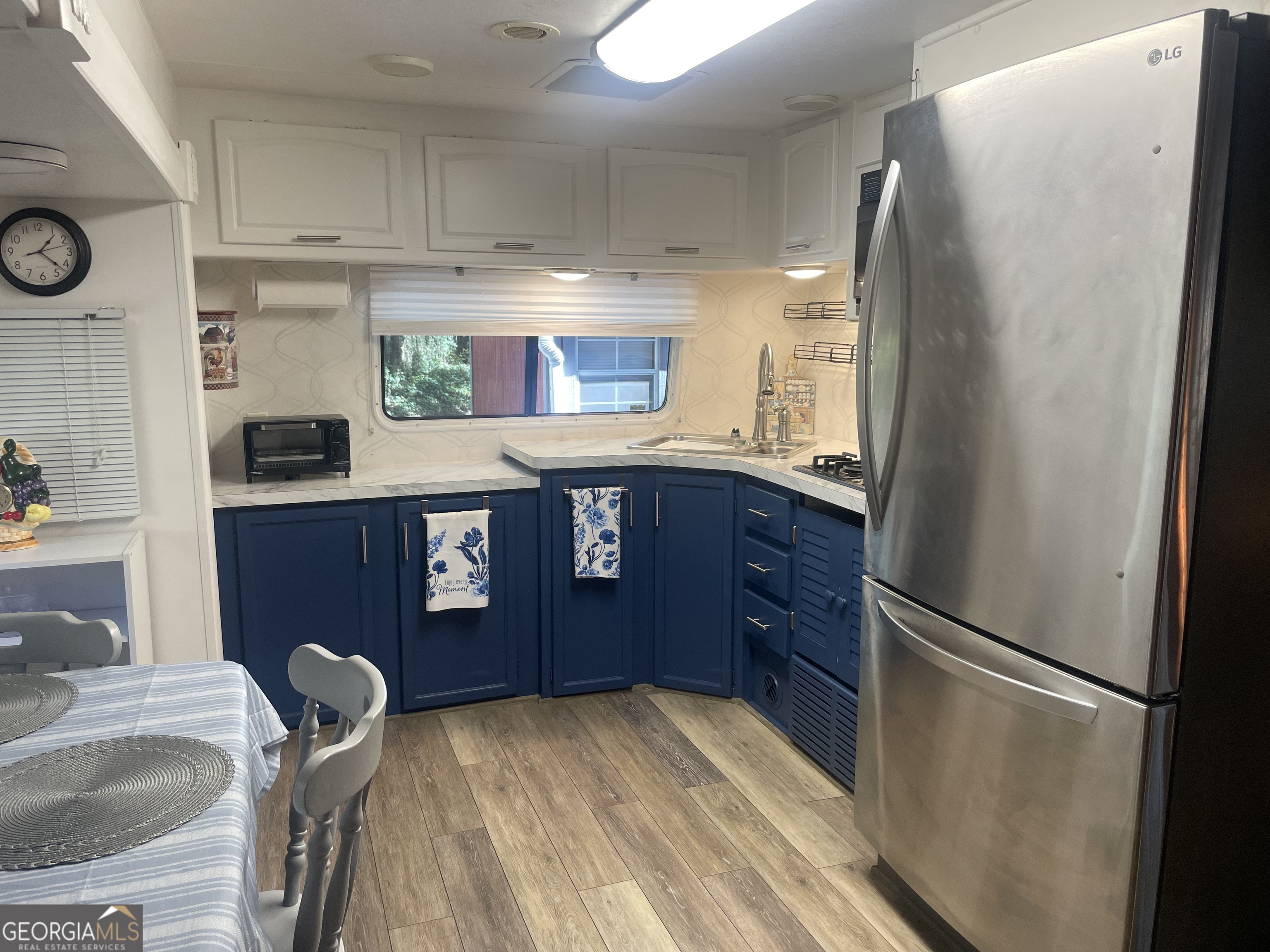 19 Yogi Bear BLVD B29