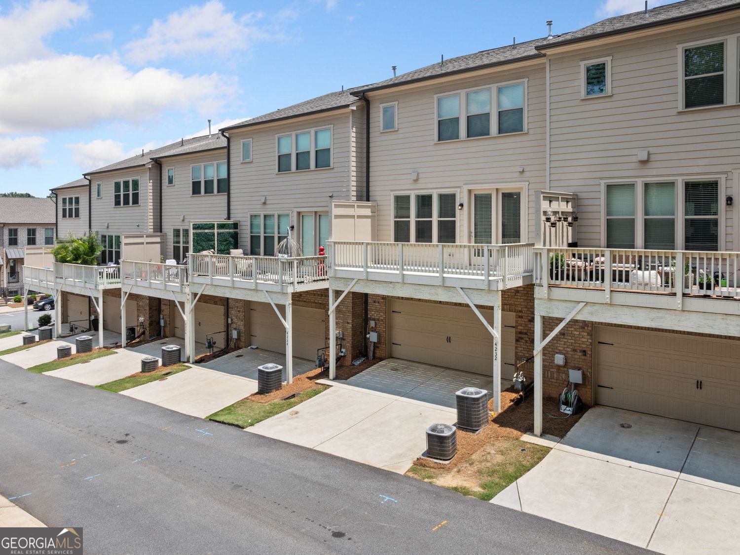 Doraville, Georgia 30360, United States, 4 Bedrooms Bedrooms, ,4 BathroomsBathrooms,Residential,Active,146928