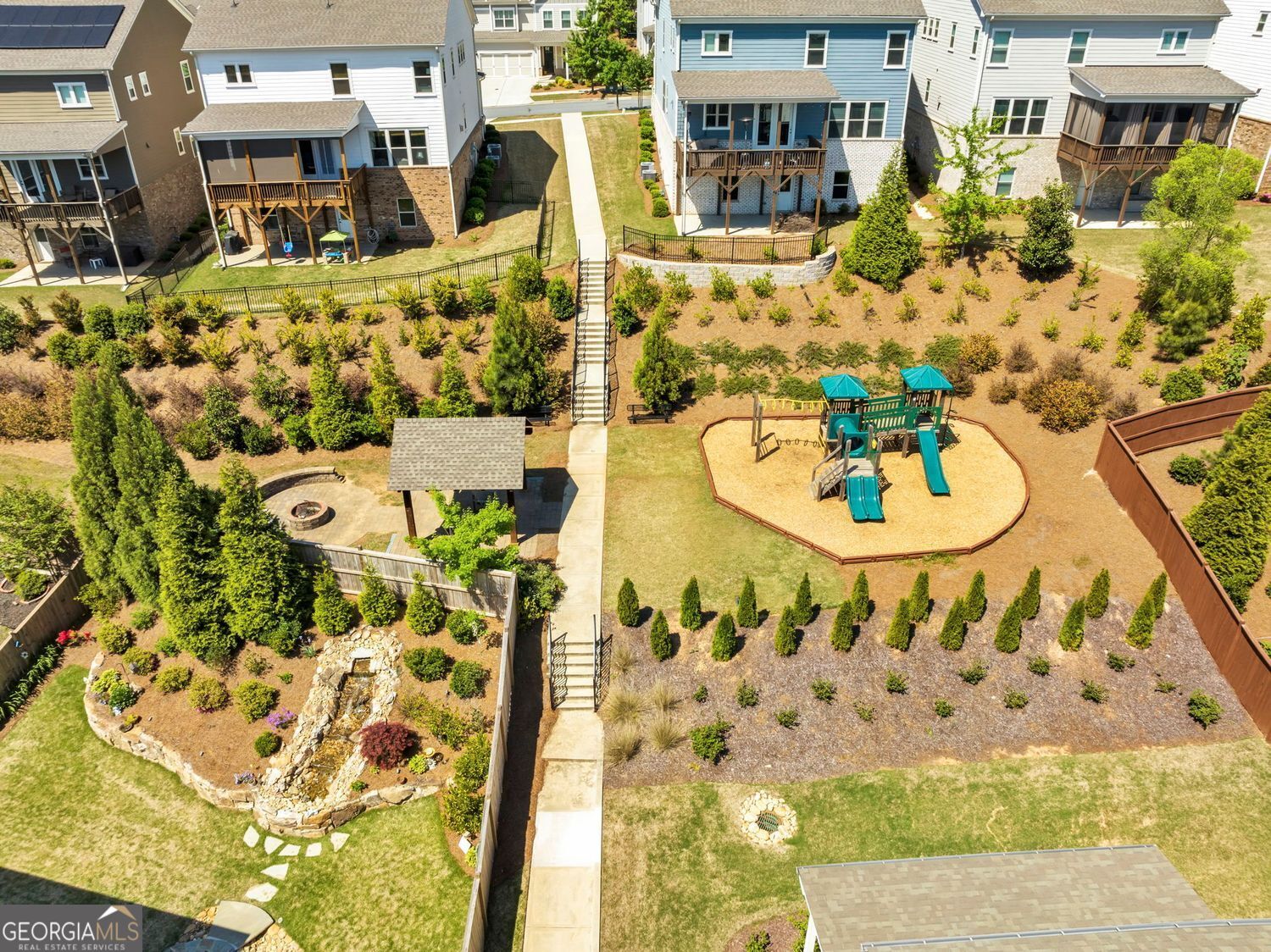 Doraville, Georgia 30360, United States, 4 Bedrooms Bedrooms, ,4 BathroomsBathrooms,Residential,Active,146928