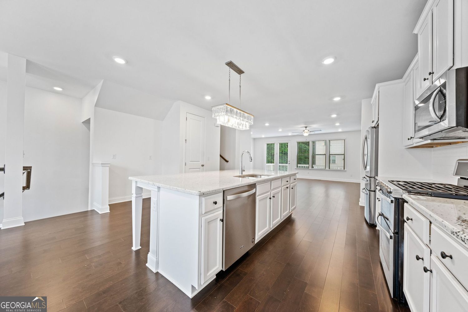 Doraville, Georgia 30360, United States, 4 Bedrooms Bedrooms, ,4 BathroomsBathrooms,Residential,Active,146928