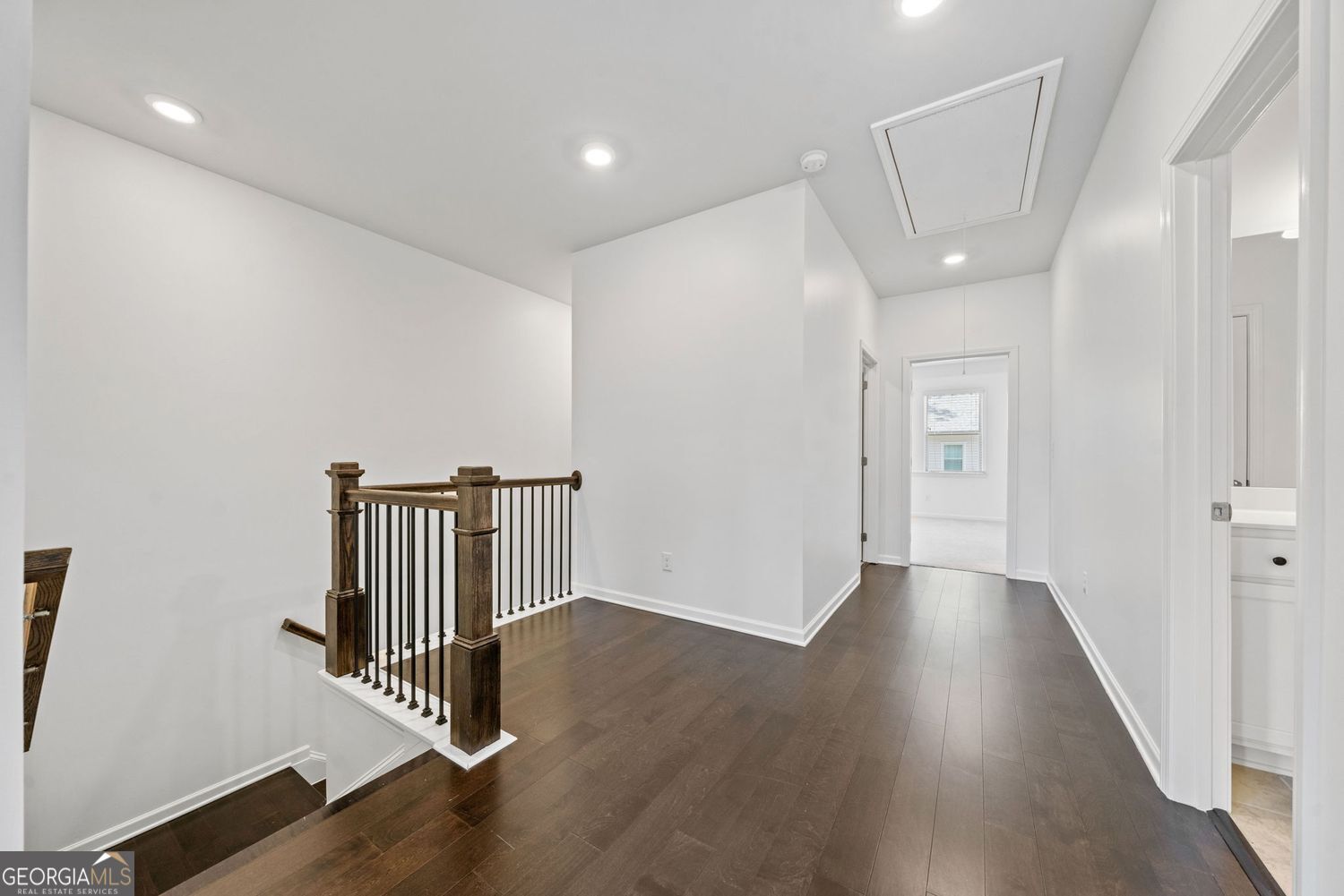 Doraville, Georgia 30360, United States, 4 Bedrooms Bedrooms, ,4 BathroomsBathrooms,Residential,Active,146928