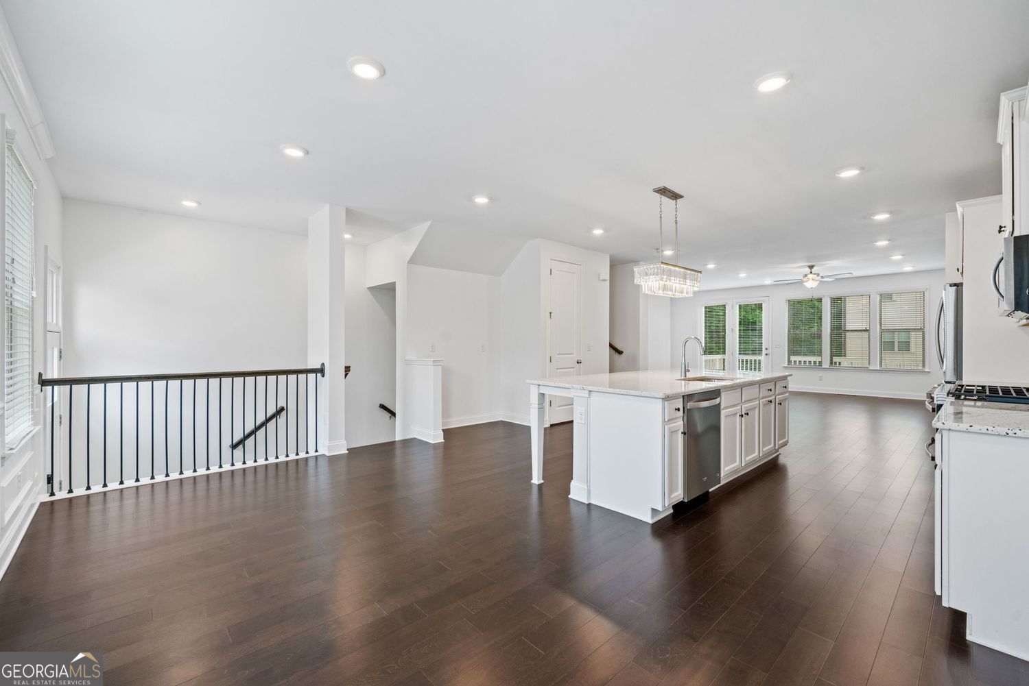 Doraville, Georgia 30360, United States, 4 Bedrooms Bedrooms, ,4 BathroomsBathrooms,Residential,Active,146928