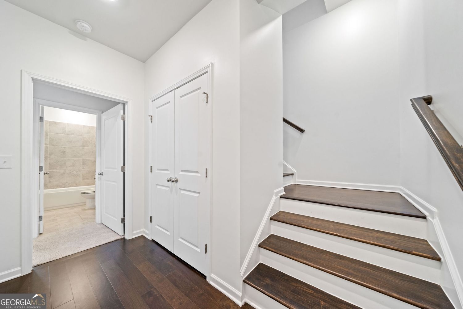 Doraville, Georgia 30360, United States, 4 Bedrooms Bedrooms, ,4 BathroomsBathrooms,Residential,Active,146928