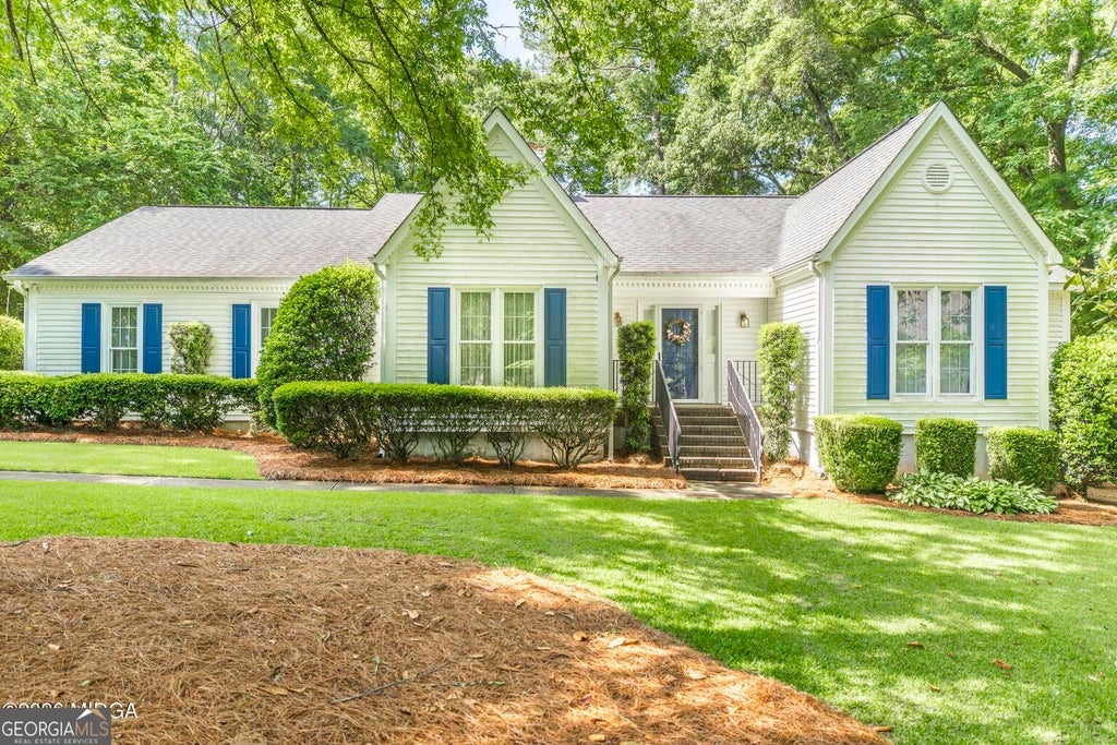 Photo of 107 Saint Thomas Place, Macon, GA 31210 (MLS # 10867742)