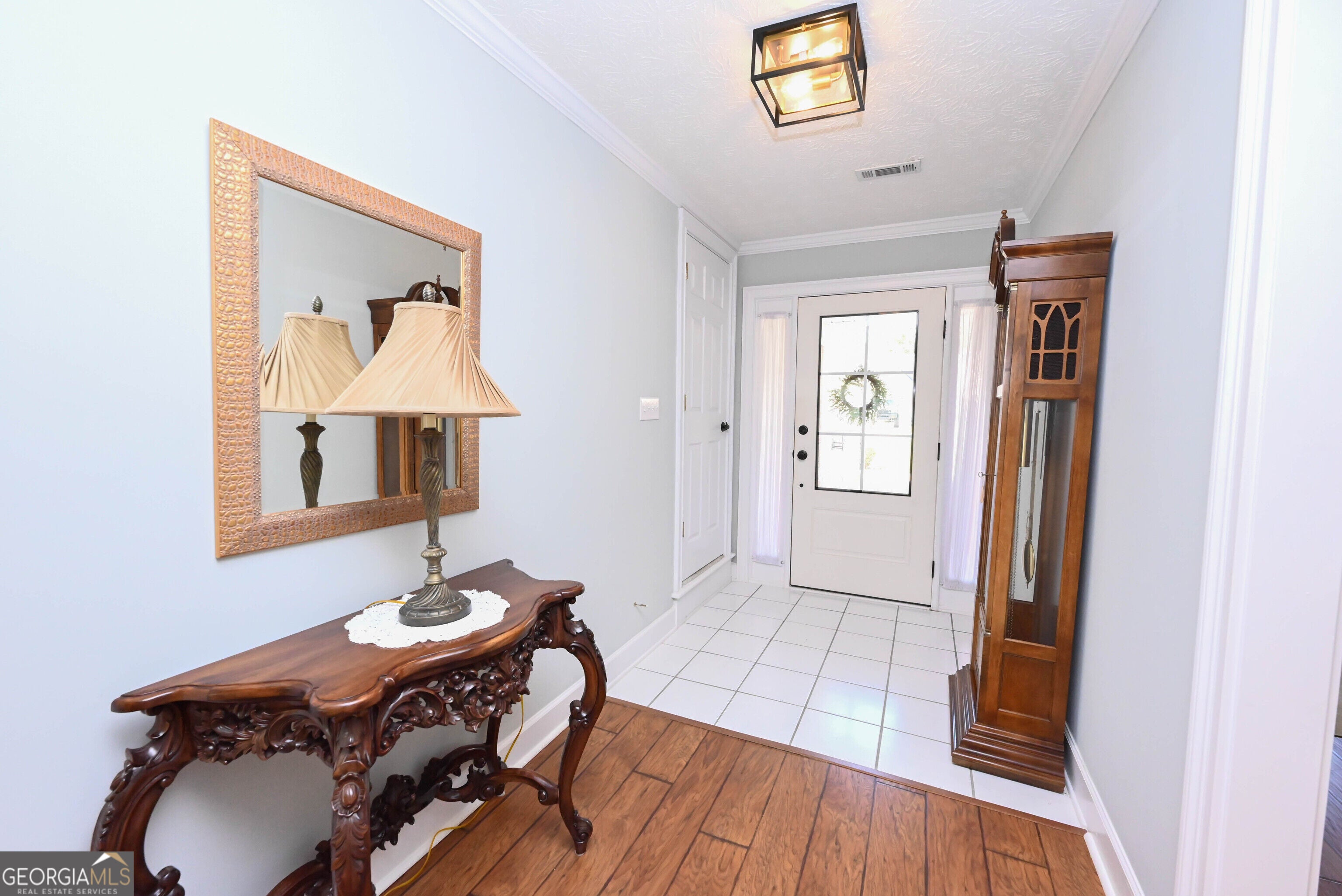390 Fairway CT