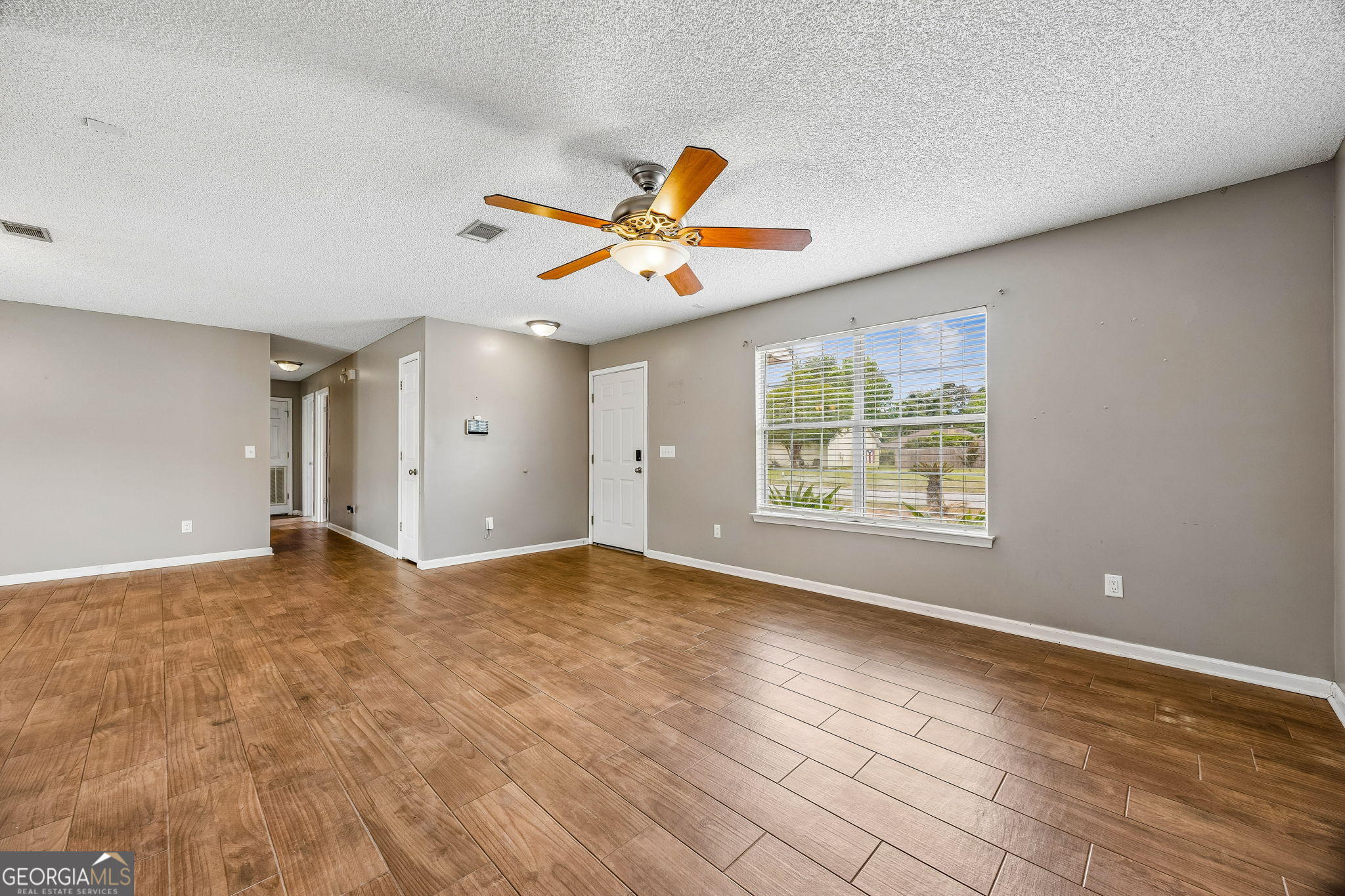108 Huntington DR