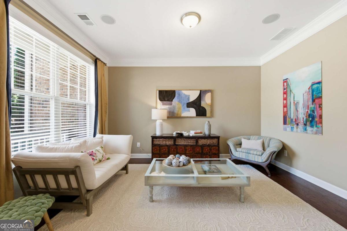 1308 Levine LN