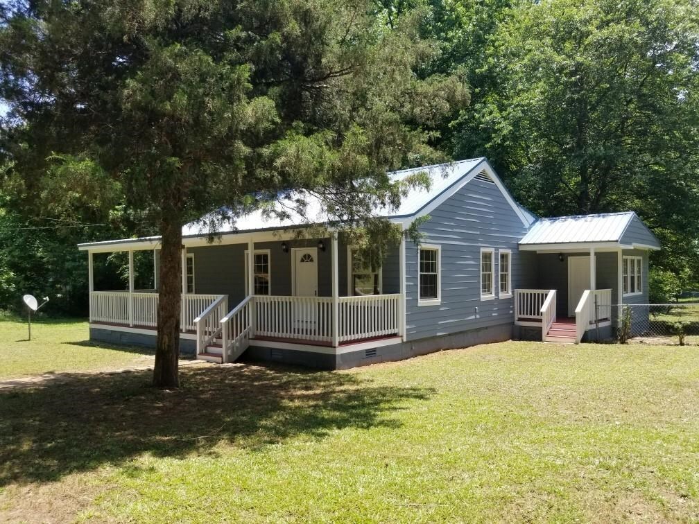 NO HOA /NO NEIGHBORHOOD You'll Love this newly renovated 4 bedroom 2 bath ranch floor plan in sought after Jefferson schools. New paint inside and out, New Roof, 3 porches. New Kitchen cabinets and appliances, Kitchen that is open to the great room. Hardwood floors in all rooms NO carpet. Split bedroom floor plan. Large level backyard that is great for the kids. Close to down town and the schools. Investor owned. No disclosure.