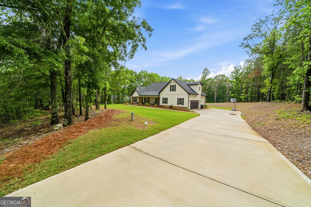 Photo of 14 Stratford Way, Kingston, GA 30145 (MLS # 10760567)