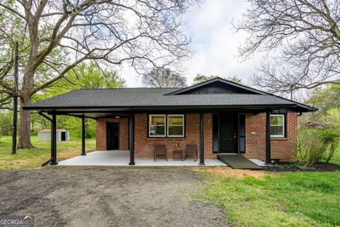 Photo of 80 E Howard Street, Kingston, GA 30145 (MLS # 10498507)