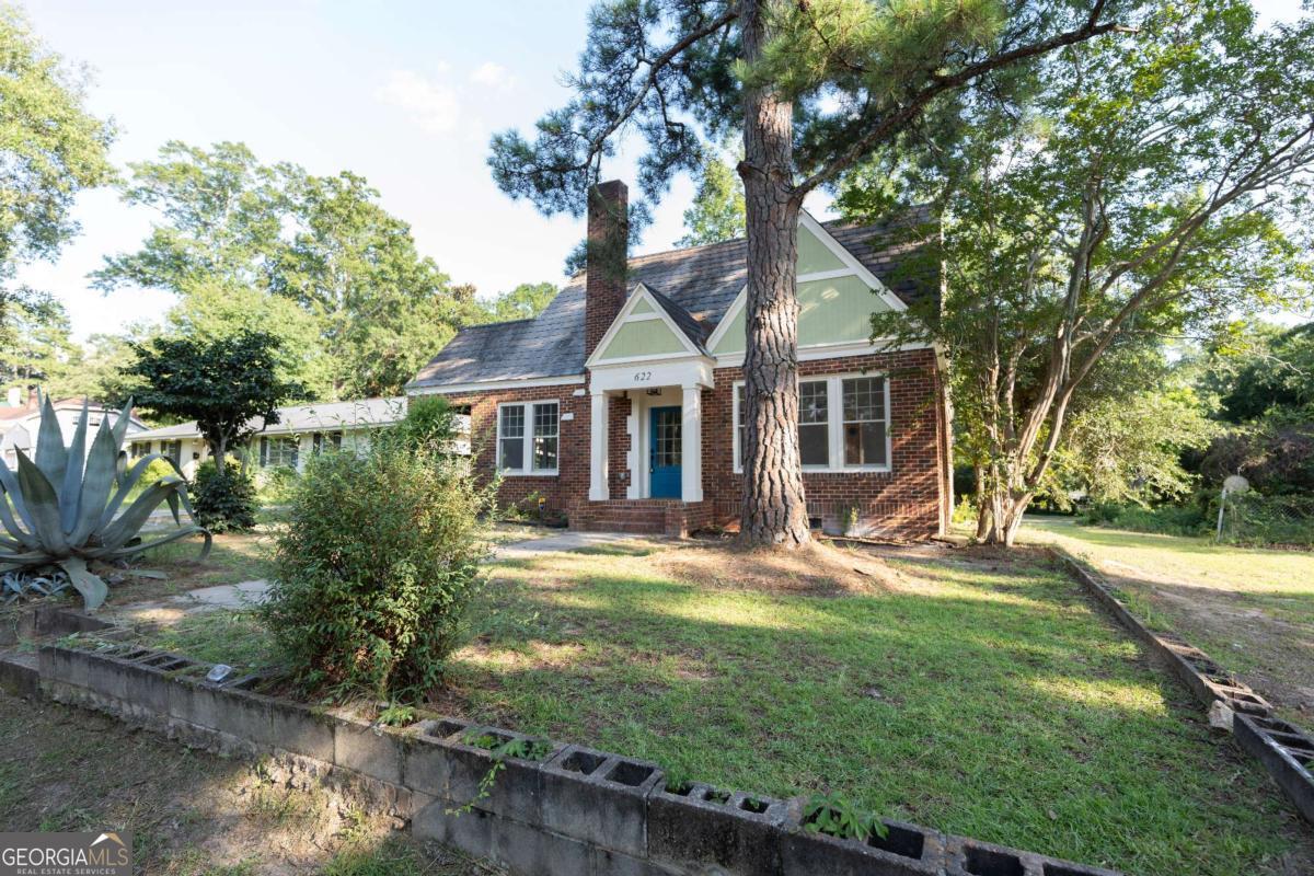 622 Whitney AVE