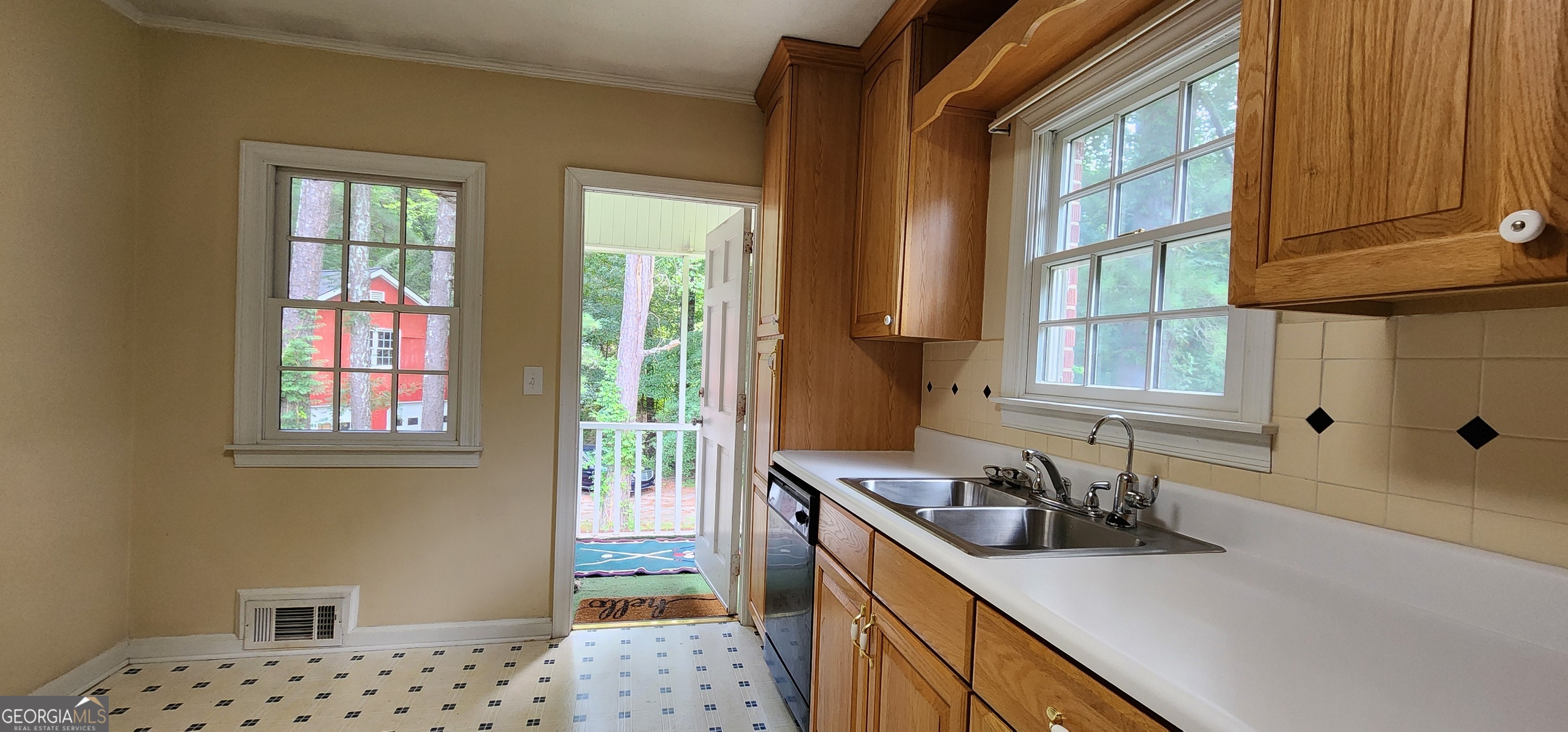 Conyers, Georgia 30013, United States, 3 Bedrooms Bedrooms, ,2 BathroomsBathrooms,Residential,Active,88860