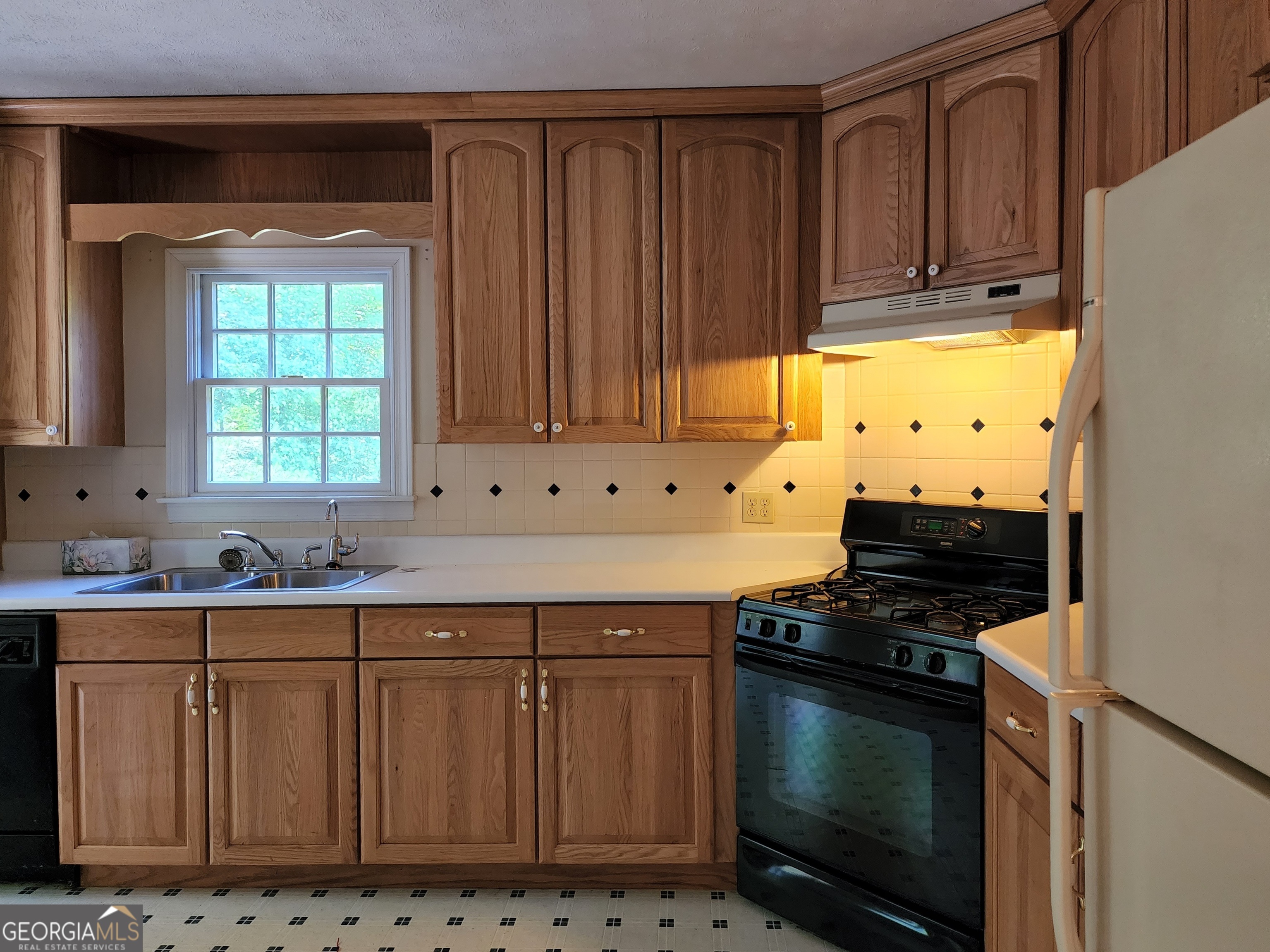 Conyers, Georgia 30013, United States, 3 Bedrooms Bedrooms, ,2 BathroomsBathrooms,Residential,Active,88860