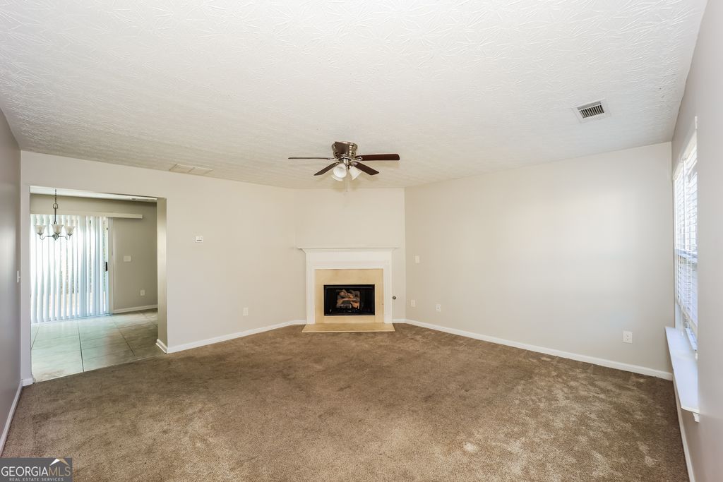 Photo of 9510 Lakeview Road, Union City, GA 30291 (MLS # 10680261)
