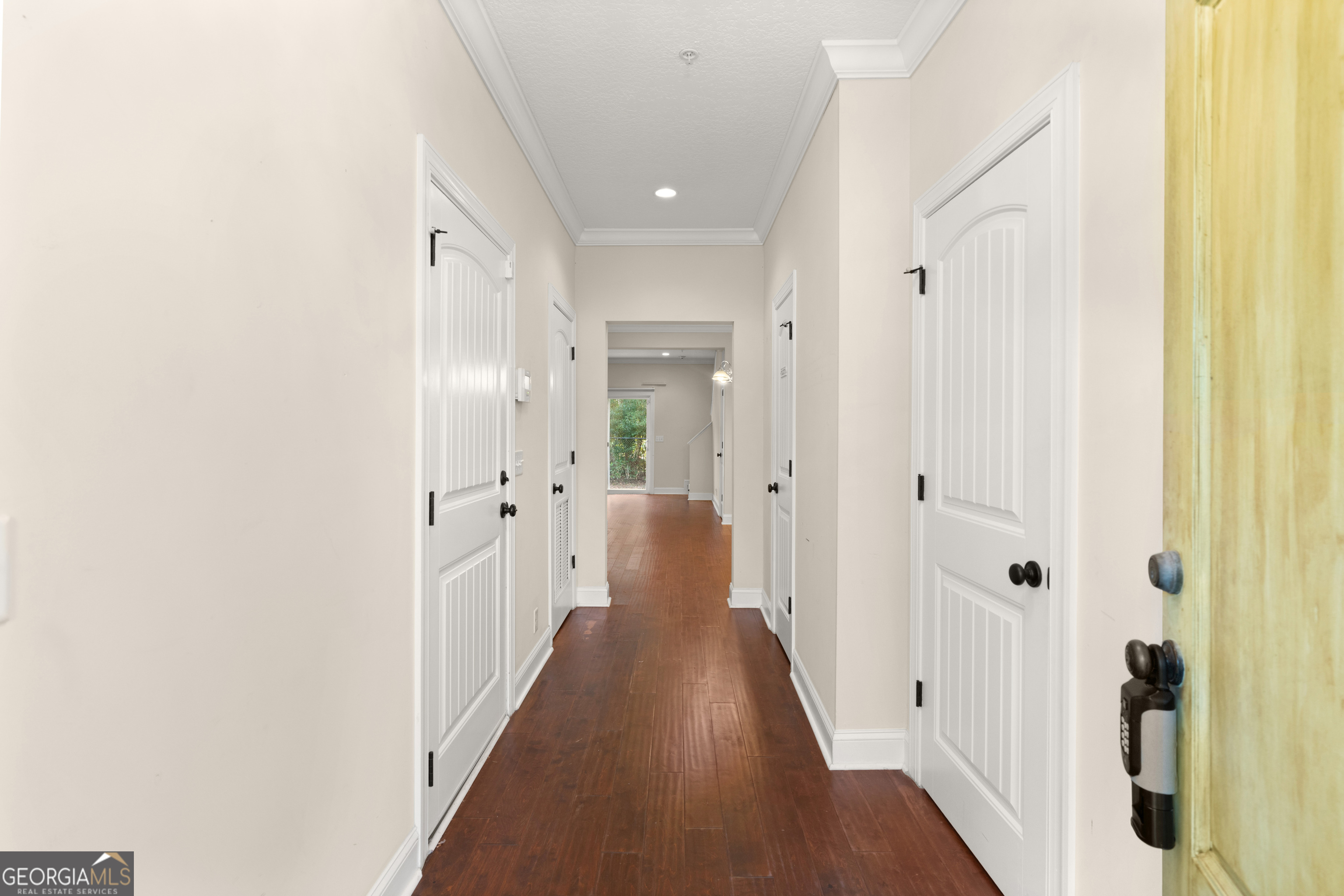 1407 Reserve CT