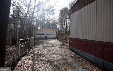 A home in Toccoa