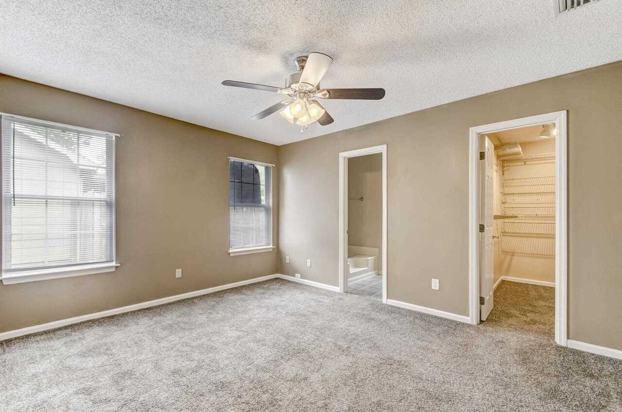 Lakeside - Residential