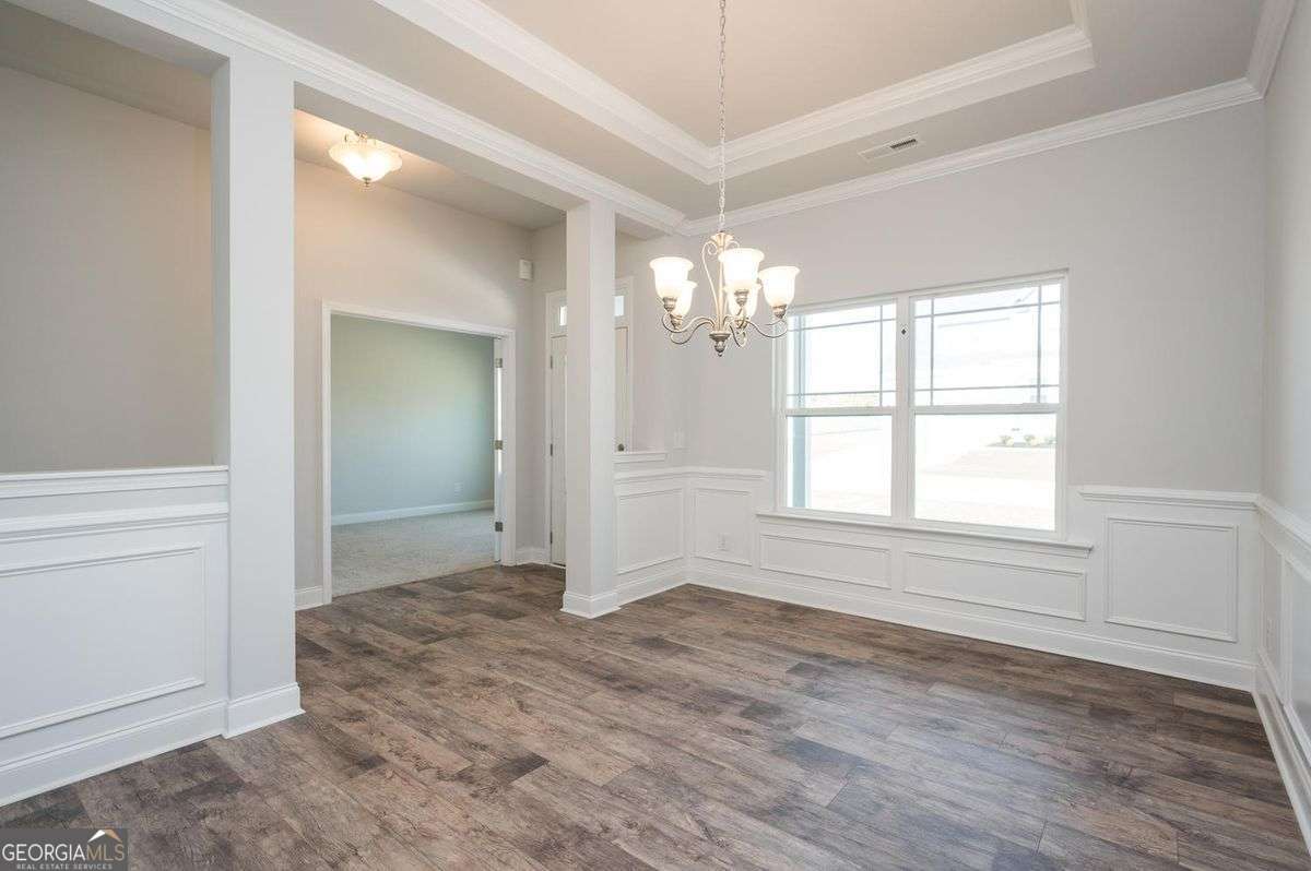 150 Magnolia Villas DR