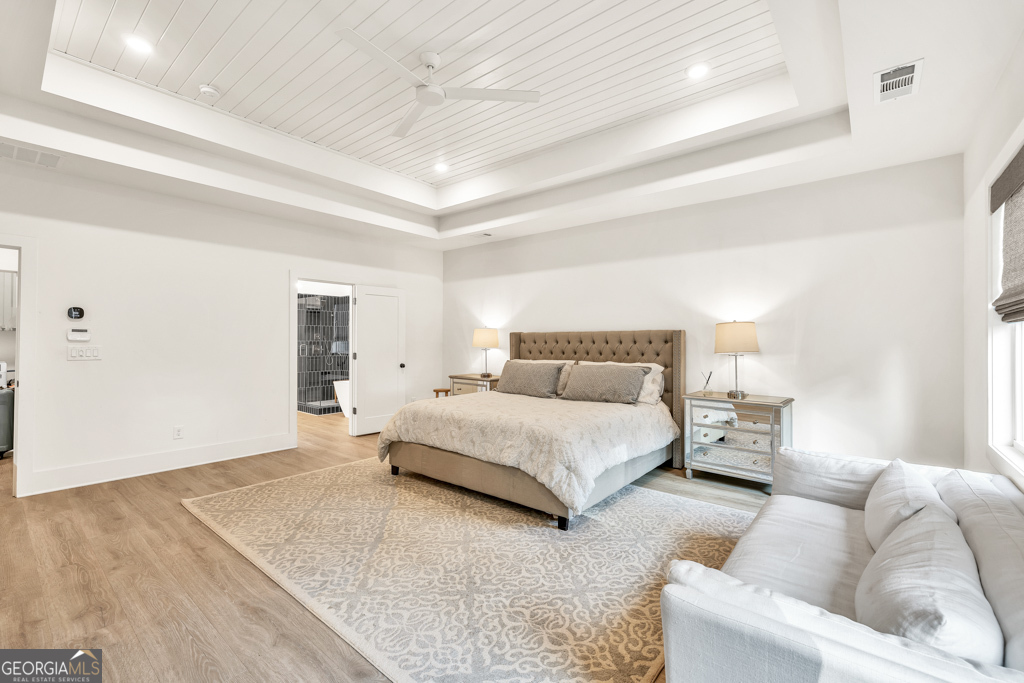 Buford, Georgia 30518, United States, 5 Bedrooms Bedrooms, ,4 BathroomsBathrooms,Residential,Active,142165