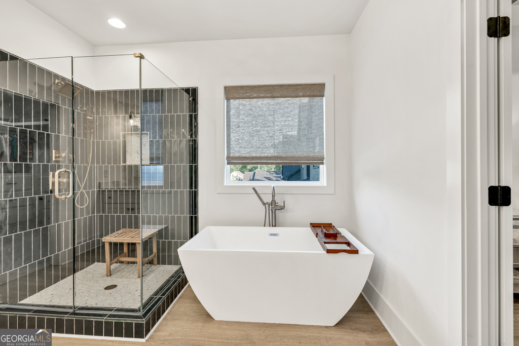 Buford, Georgia 30518, United States, 5 Bedrooms Bedrooms, ,4 BathroomsBathrooms,Residential,Active,142165