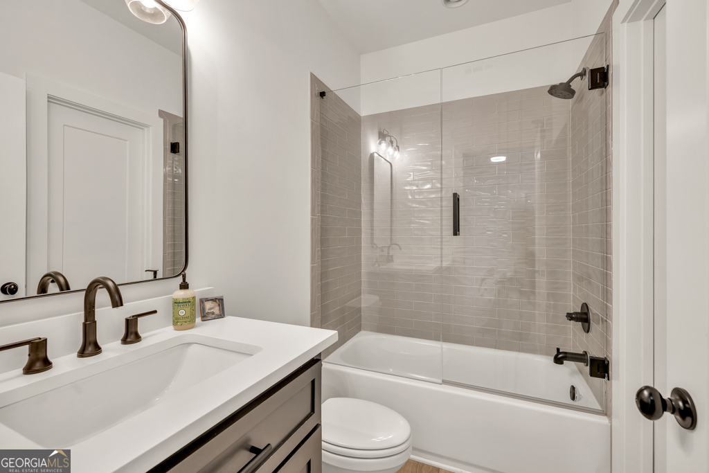 Buford, Georgia 30518, United States, 5 Bedrooms Bedrooms, ,4 BathroomsBathrooms,Residential,Active,142165