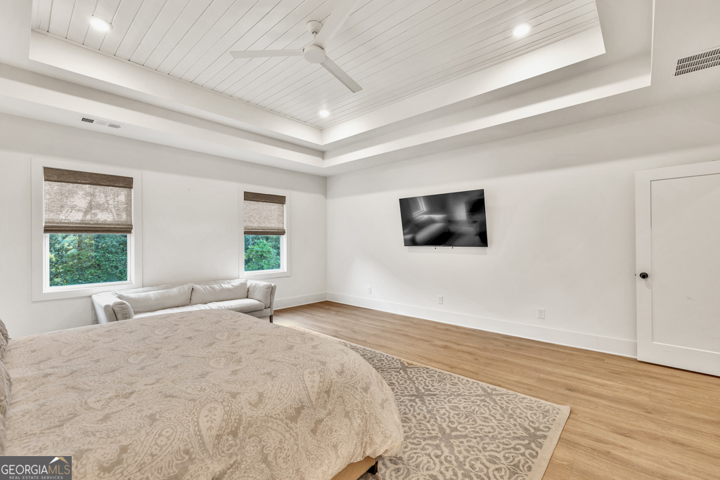 Buford, Georgia 30518, United States, 5 Bedrooms Bedrooms, ,4 BathroomsBathrooms,Residential,Active,142165