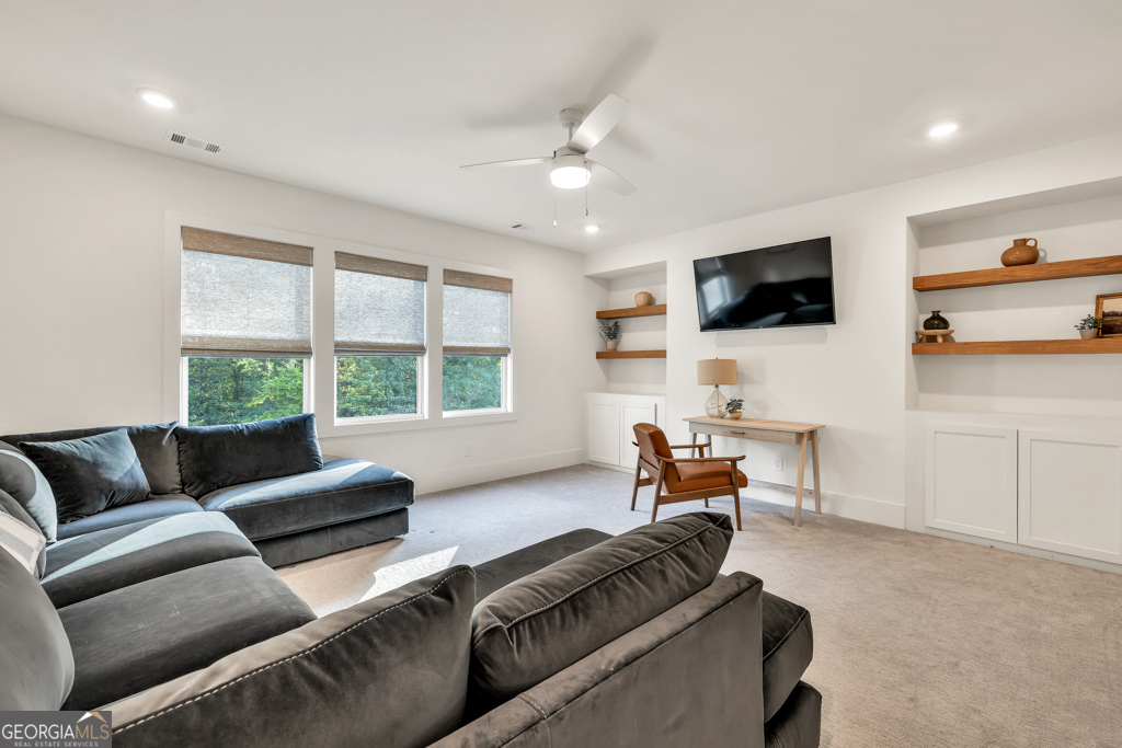 Buford, Georgia 30518, United States, 5 Bedrooms Bedrooms, ,4 BathroomsBathrooms,Residential,Active,142165