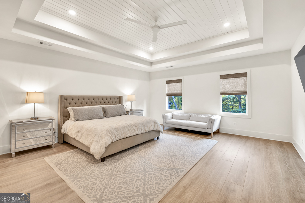 Buford, Georgia 30518, United States, 5 Bedrooms Bedrooms, ,4 BathroomsBathrooms,Residential,Active,142165