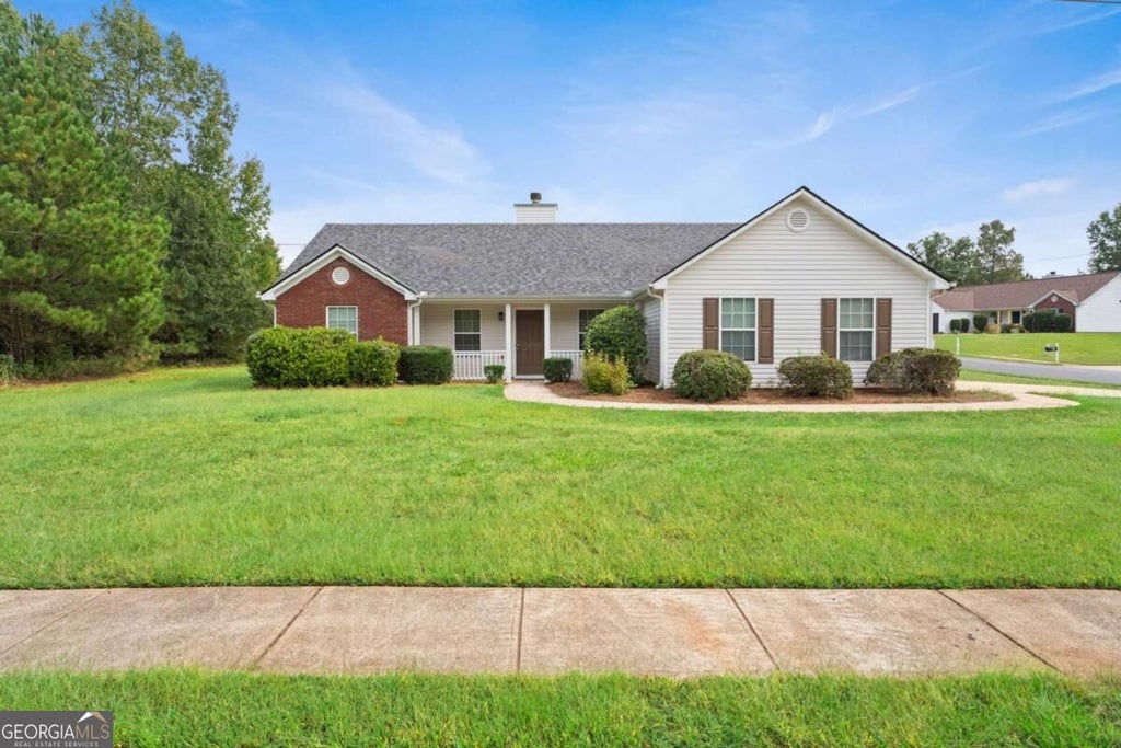 Photo of 15 Amber Way, Covington, GA 30016 (MLS # 10870547)