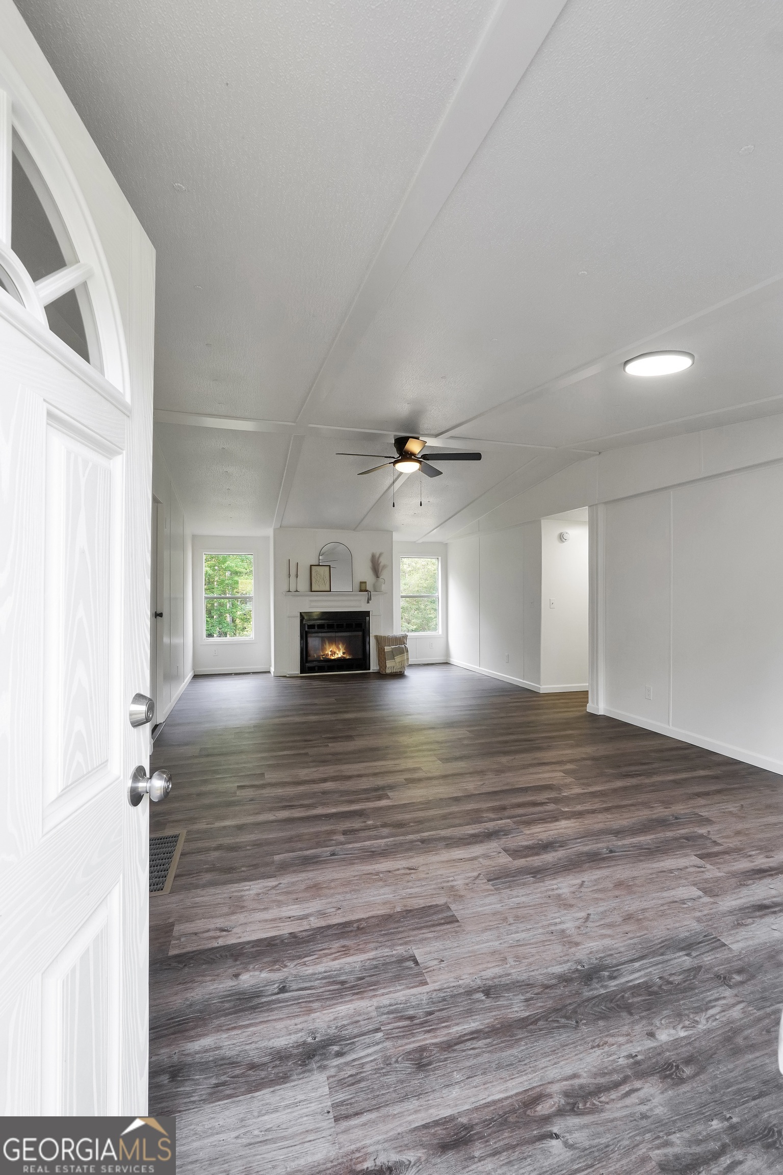 118 Buck Creek CIR