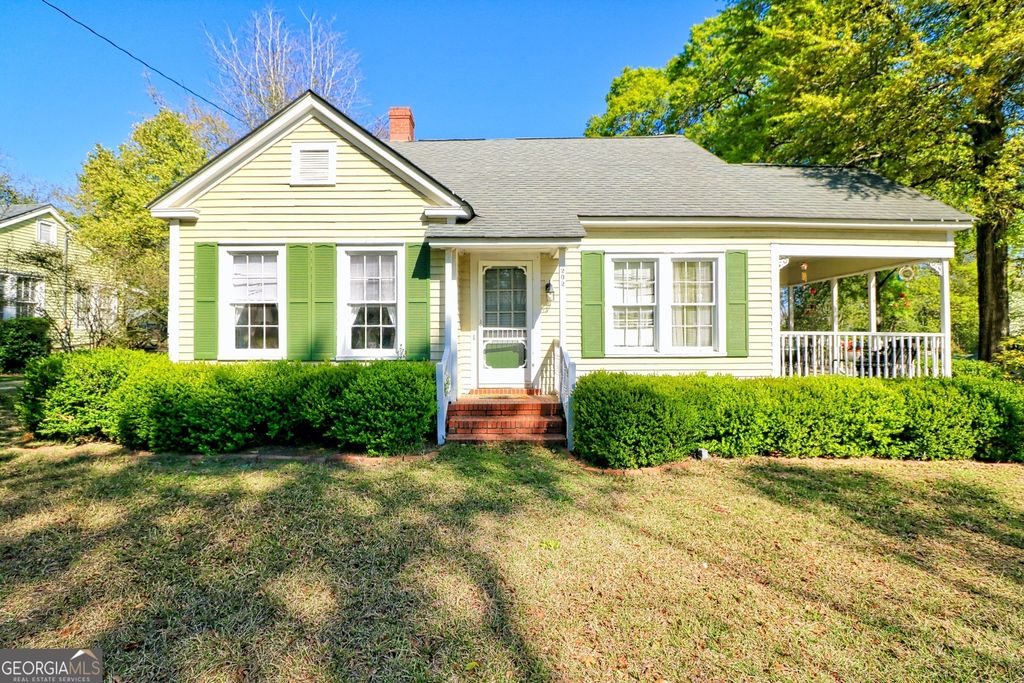 Photo of 202 Hobby Avenue, Sylvania, GA 30467 (MLS # 10716107)