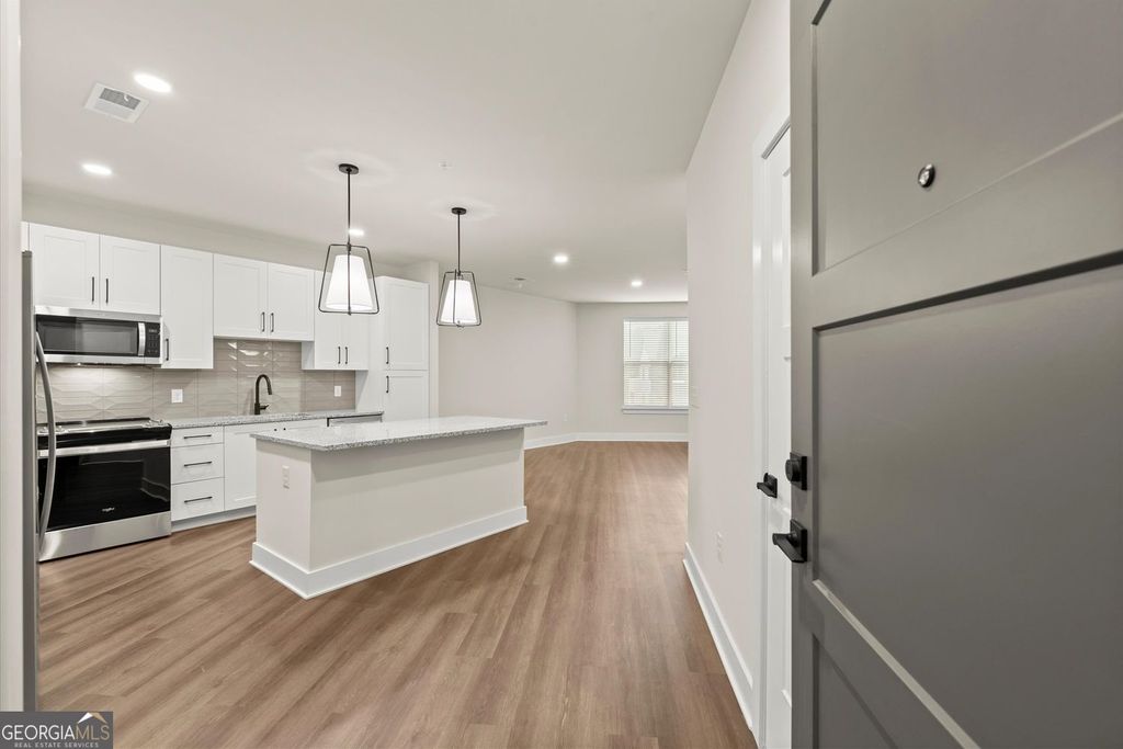 Photo of 2648 Sandy Plains Road #422, Marietta, GA 30066 (MLS # 10773313)