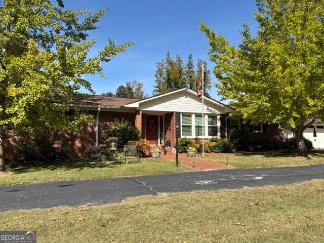 Photo of 1643 Camp Creek Rd, Cornelia, GA 30531 (MLS # 10879513)