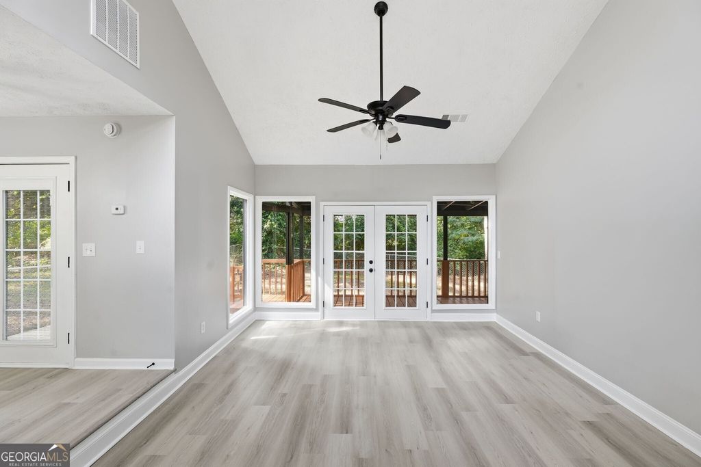 Photo of 210 Rosewood Drive, Fayetteville, GA 20214 (MLS # 10629833)