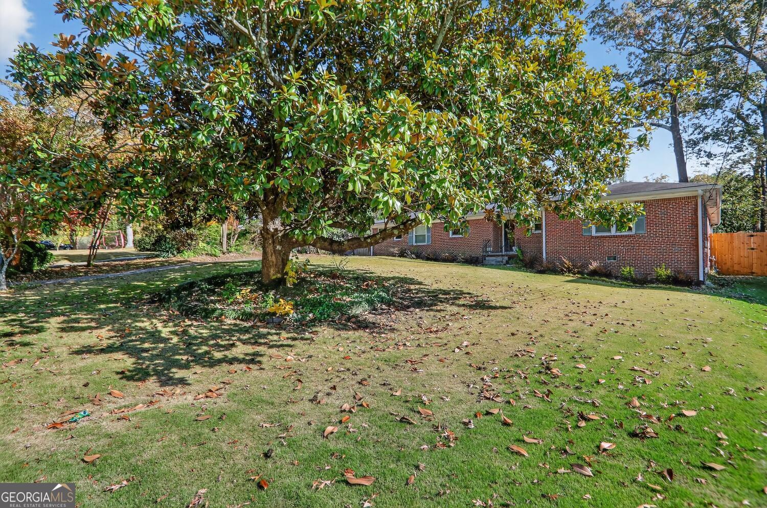 2923 Cravenridge DR NE