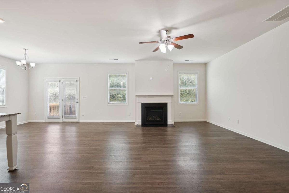 186 Valimar DR
