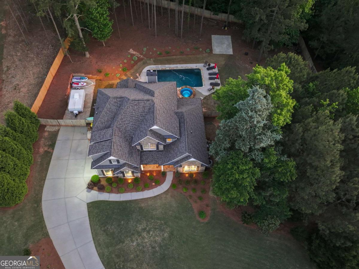 4018 Silverstone DR
