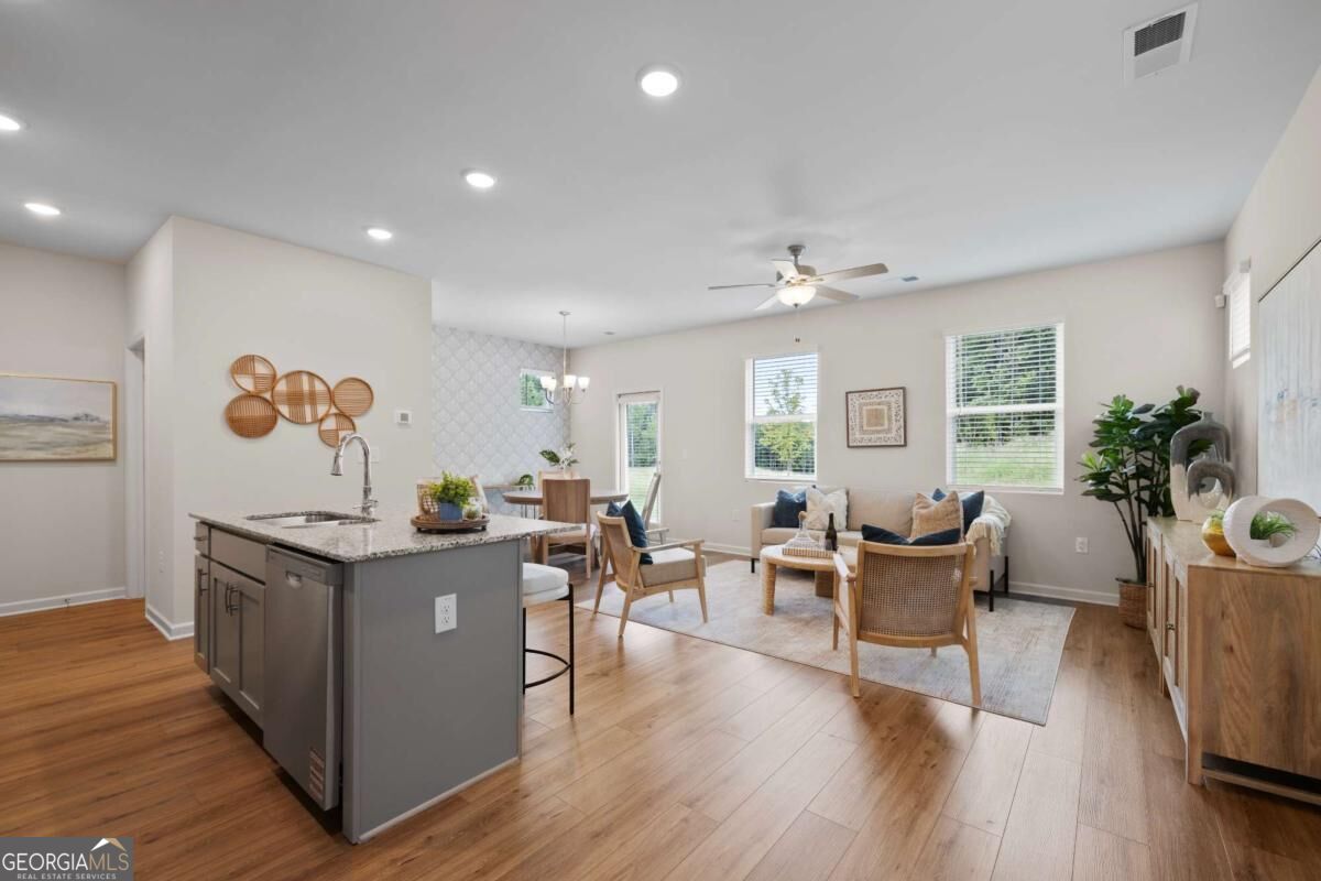 1283 Meadowbrook DR