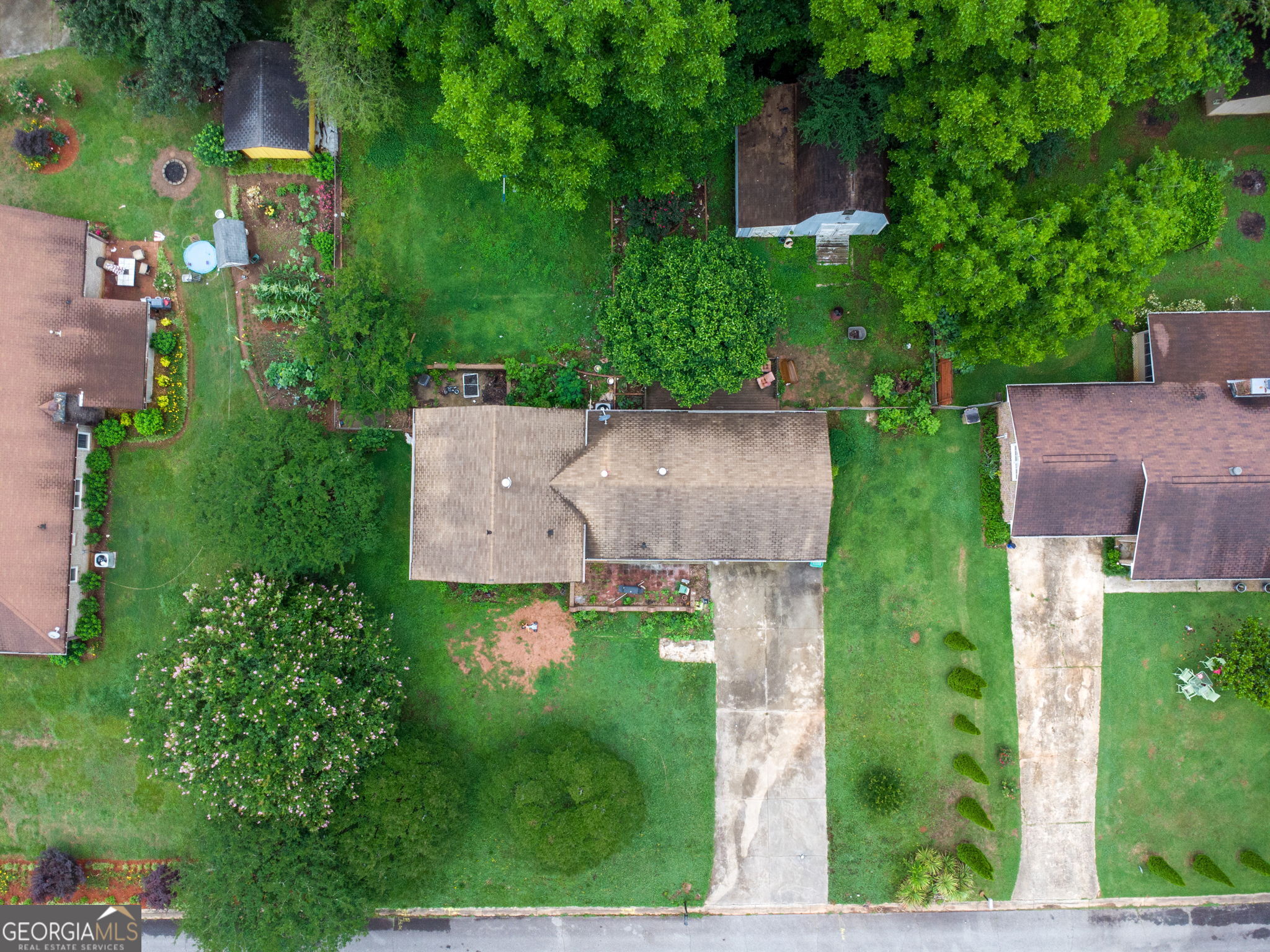 1783 Sherry LN