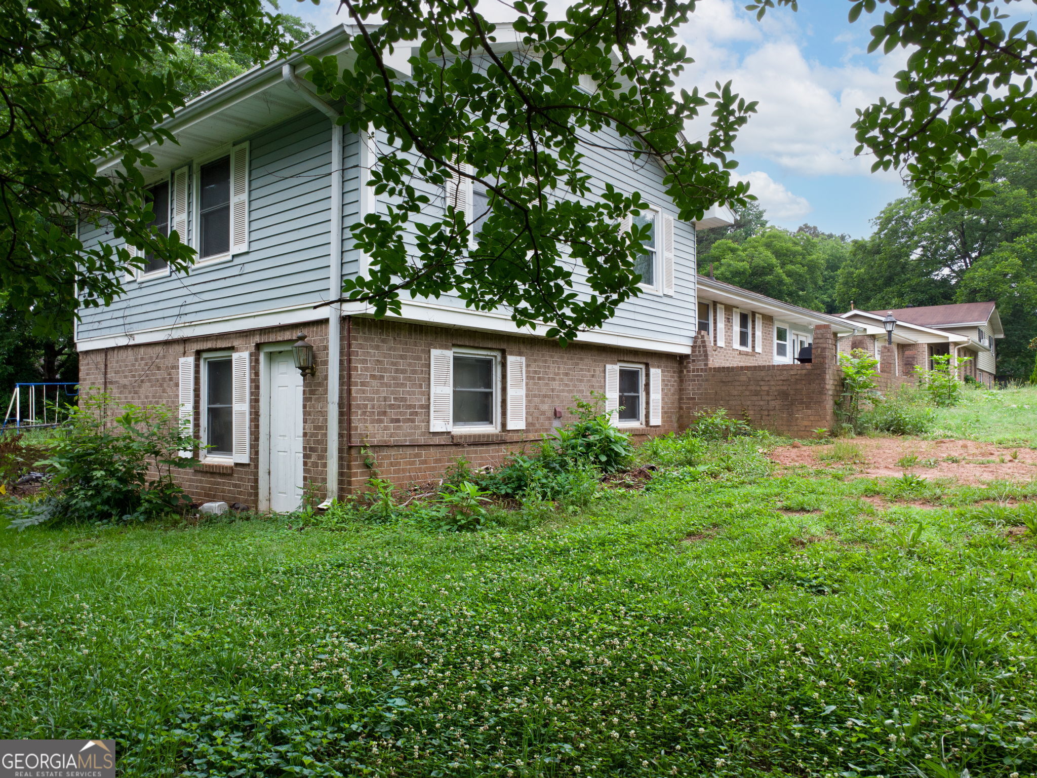 1783 Sherry LN